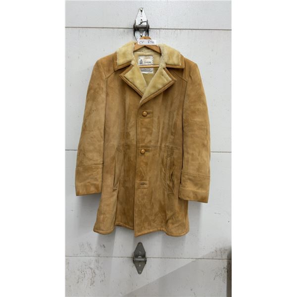London Fog Maincoats Men's Tan Suede Car Coat with Faux Shearling Lining, Size 38