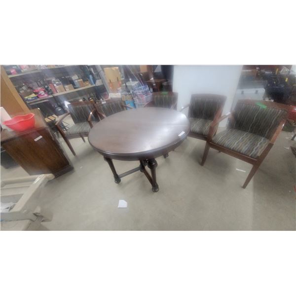 Vintage Round Expandable Wood Dining Table with 5 Upholstered Armchairs