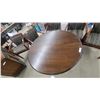 Image 3 : Vintage Round Expandable Wood Dining Table with 5 Upholstered Armchairs