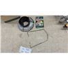 Image 4 : Tera-Gear Propane Lantern with Cage and Coleman Silk-Lite Mantles