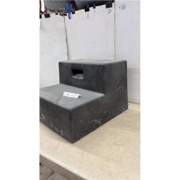 Horsemen’s Pride Inc. Two-Step Mounting Block, Black Plastic