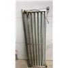 Image 3 : Aluminum Tailgate, with Cable and Hardware 54-1/2 × 19”