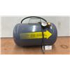 Image 1 : AirMan Everyday Portable Air Tank, Model W1007, 7 Gallons (26.5 L), 125 PSI Max Pressure, and Hose