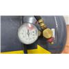 Image 2 : AirMan Everyday Portable Air Tank, Model W1007, 7 Gallons (26.5 L), 125 PSI Max Pressure, and Hose