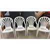 Image 4 : 4 Patio Chairs and 20 × 20 Patio Table