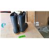Image 3 : Size 11 New Winter Felt Lined Rubber Boots, Canada Russell