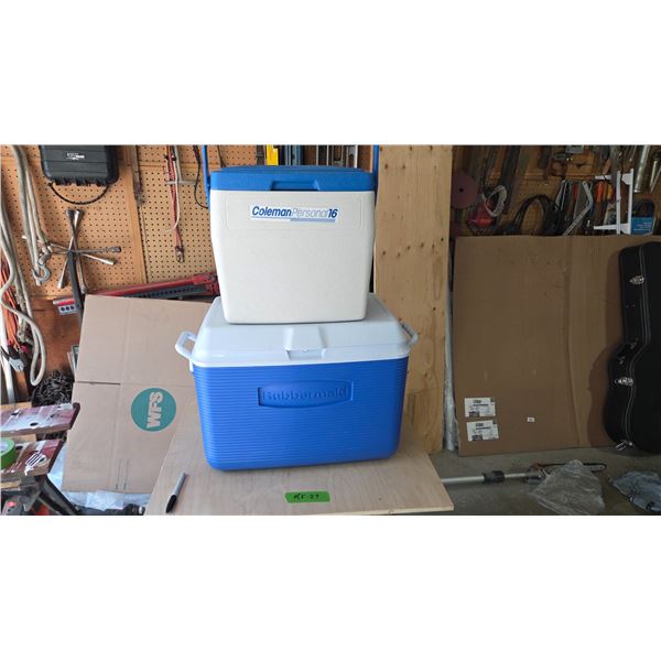 Rubbermaid 48-Quart Ice Chest 958J and Coleman 16-Quart Cooler