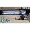 Image 2 : 30-Piece Aquarium Set: Filter, Pump, Light, Heater, Plants