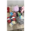 Image 5 : Assorted Wool Yarn Lot: Red Heart Super Saver, Bernat, and Various Skeins