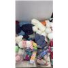 Image 3 : Large Lot of Assorted Yarn
