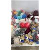 Image 3 : Large Assortment of Yarn
