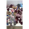 Image 4 : Large Assortment of Yarn