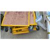 Image 5 : Scaffolding: Fast and Easy Assembly, 2 Plywood Platforms, 4 Swivel Wheels, and Instructions