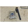 Image 11 : Premier 14-Piece SAE Combination Wrench Set 3/8” to 1 1/4” With Assorted Tools