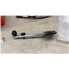 Image 6 : Jobmate 4 Amp Cut-Out Tool 54-8229-2 with Circle Guide and Black and Decker Bit Set