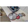 Image 4 : Ryobi 13 Amp 7 1/4” Circular Saw in Case with Assorted Saw Blades