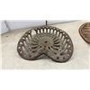 Image 7 : Pair of Vintage Massey-Harris Toronto Cast Iron Tractor Seats