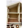 Image 5 : Vintage 1970 Lundby of Sweden Doll House 15 1/2 x 28 x 10” with Furniture, Kitchenette