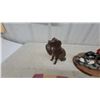 Image 6 : Ducks Unlimited Carved Wood Dog, Mosaic Bowls and Glass Trays