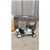 Image 2 : Hallmark Kiddie Car Classics Racers Including Ramp