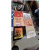 Image 7 : 50 Vintage Vinyl Record Album Lot: ZZ Top, Harry Chapin, Frank Sinatra, Bruce Springsteen