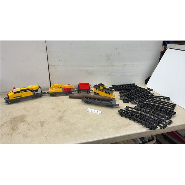 Caterpillar Construction Express Toy Train Set With Locomotive, Crane, Log, Dump Cars
