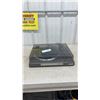 Image 1 : Panta RPH 220 Quartz-Locked Three-Motor Semi-Automatic Turntable