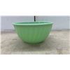 Image 2 : Fire-King Jadeite Swirl Mixing Bowl and D-Handle Batter Bowl, Late 1940s-1960s