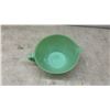 Image 5 : Fire-King Jadeite Swirl Mixing Bowl and D-Handle Batter Bowl, Late 1940s-1960s