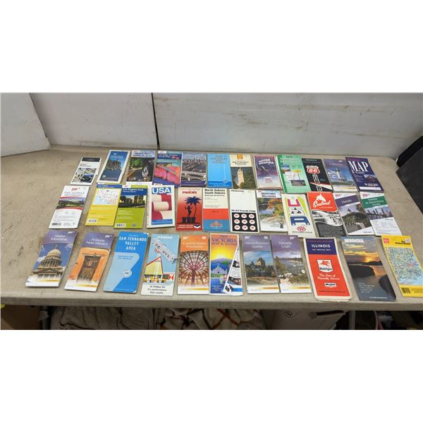 Collection of Vintage and Modern AAA, Shell, Phillips 66, Mobil Road Maps and Travel Guides Canada