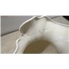 Image 5 : Pitcher and Basin Set, Damage on Pitcher
