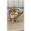Image 2 : Capodimonte Style Ceramic Elephant Figurine with Porcelain Floral Bouquet and Gold Accents