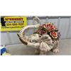 Image 3 : Capodimonte Style Ceramic Elephant Figurine with Porcelain Floral Bouquet and Gold Accents