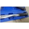 Image 4 : Powerfist Model 13073 Click-Type Torque Wrenches with Cases, 3/8” and 1/4”