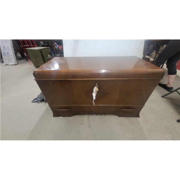 Vintage House of Malvern Waterfall-Style Cedar Chest with Cedar-Lined Interior, Toronto with key