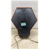 Image 3 : Spartus Model 1125 Hexagonal Electric Pendulum Wall Clock and Westclox Sunburst Wall Clock