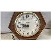 Image 5 : Spartus Model 1125 Hexagonal Electric Pendulum Wall Clock and Westclox Sunburst Wall Clock