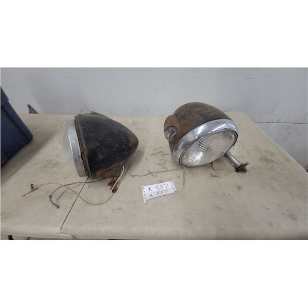 Pair of 1933-1934 Ford V8 Bullet-Style Headlights with Teardrop Buckets and Pilot Lights
