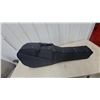 Image 4 : Black Semi-Rigid Acoustic Guitar Case with Zippered Closure appears new