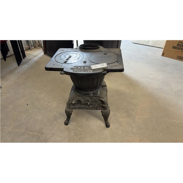Magic Cast Iron Stove by Dominion Stove Co. Limited, Penetanguishene, Ontario