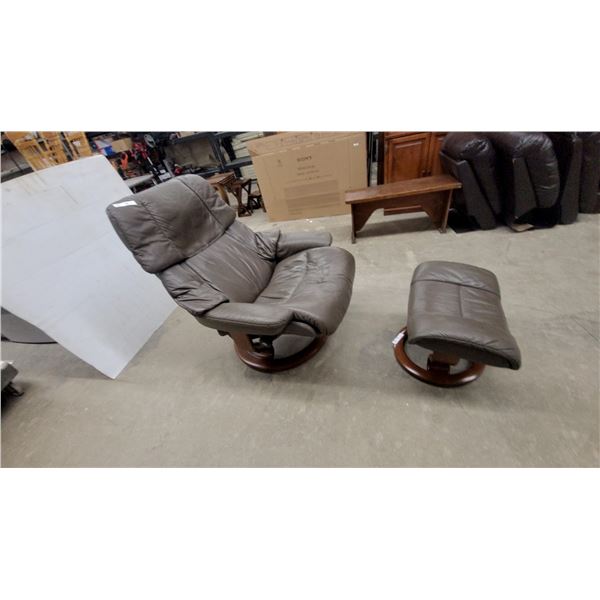 Ekornes Stressless Mayfair Leather Recliner Chair and Ottoman with Wooden Ring Base