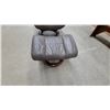 Image 6 : Ekornes Stressless Mayfair Leather Recliner Chair and Ottoman with Wooden Ring Base