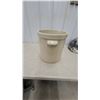 Image 5 : Medalta Potteries Ltd. 5 Imperial Gallon Stoneware Crock with Handles
