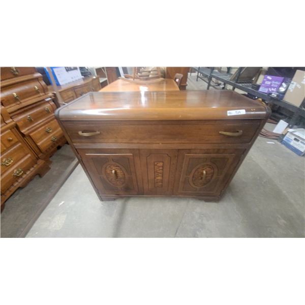 Art Deco Streamline Moderne Chifforobe with Burlwood Inlay Drawers and Wardrobe, circa 1930s