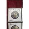 Image 2 : 20 Vintage Pins - Brooch - Buttons - Medals