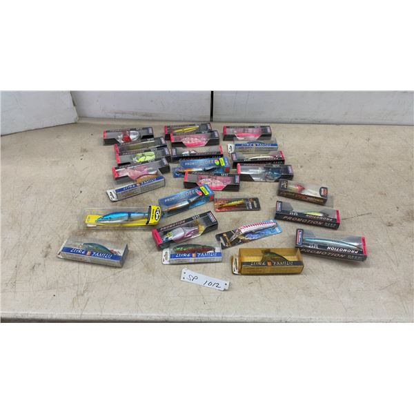 25 Assorted New Fishing Lures Including Yoshikawa Promotion Deep, Lure Family