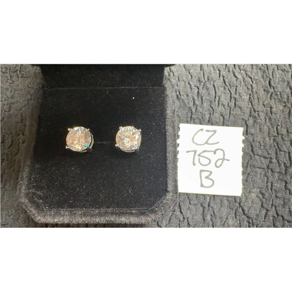 925S 2.0 Carat Simulated Diamond Cubic Zirconia Stud Earrings in 925 Sterling Silver with white
