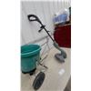 Image 6 : Black+Decker Electric String Trimmer and Walk-Behind Broadcast Spreader