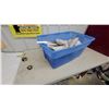 Image 2 : Blue Storage Tote With dinning tent canvas no poles