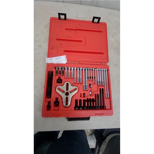 Snap-on Bolt-Grip Puller Set with Three-Hole Yoke, Bolts